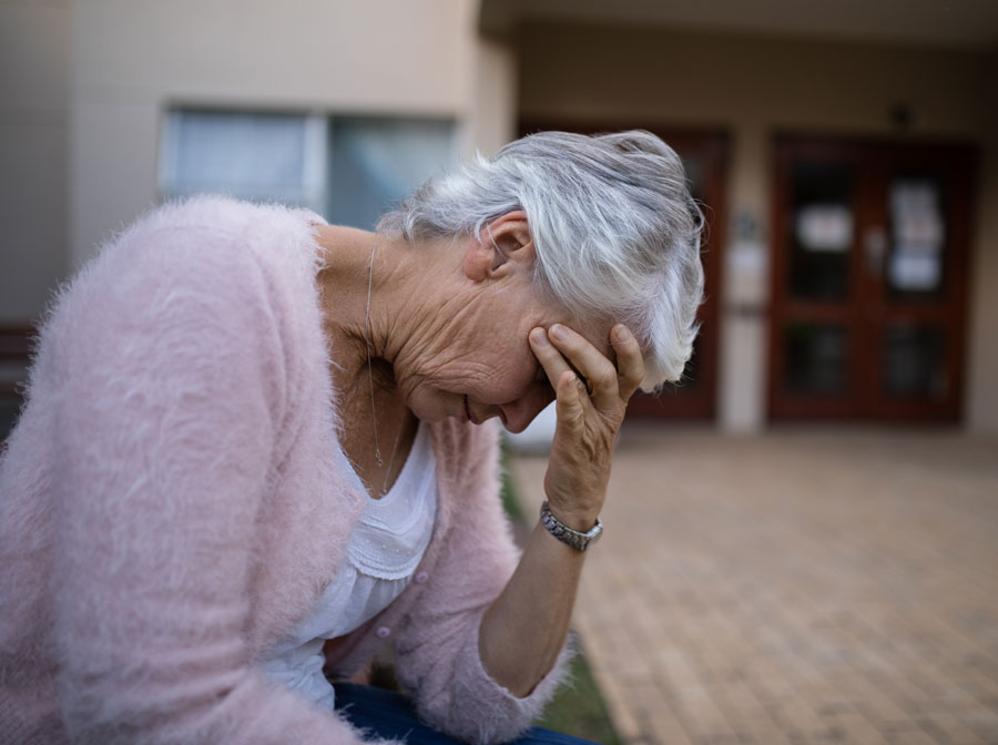 What Are the Signs and Symptoms of Grief?
